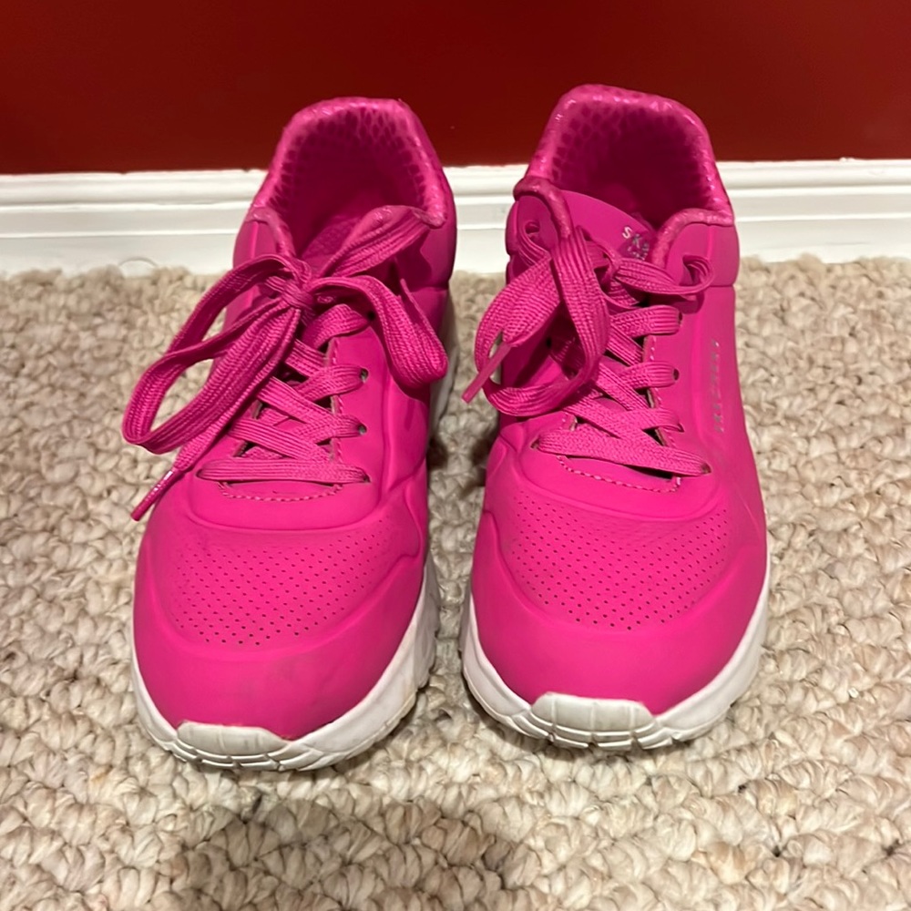 Girls sketchers sneakers